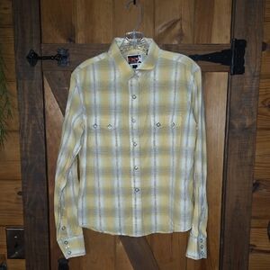 Brooks And Dunn Collection Yellow Plaid Casual Shirt With Diamond Shaped Snaps